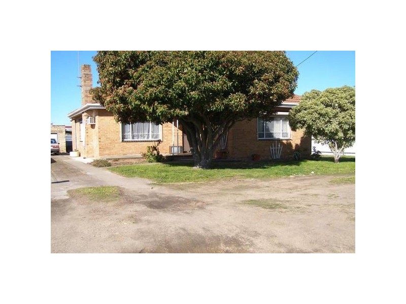 13 Queen Street South, Ararat VIC 3377