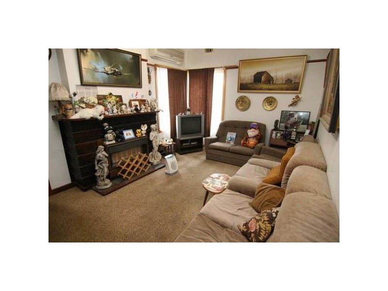 14 Rotary Avenue, Ararat VIC 3377