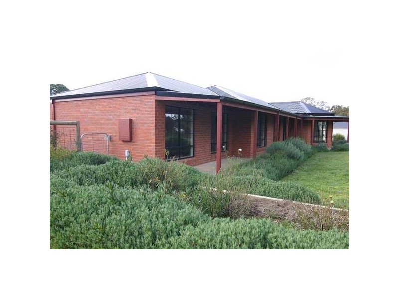 21 Bowen Place, Ararat VIC 3377