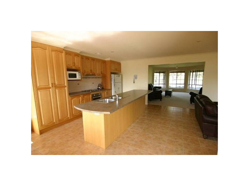 21 Bowen Place, Ararat VIC 3377