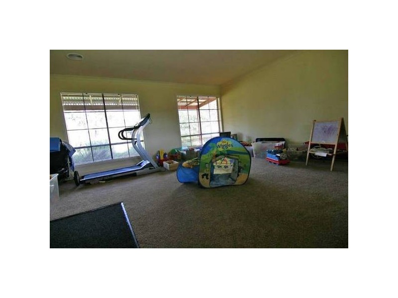 21 Bowen Place, Ararat VIC 3377