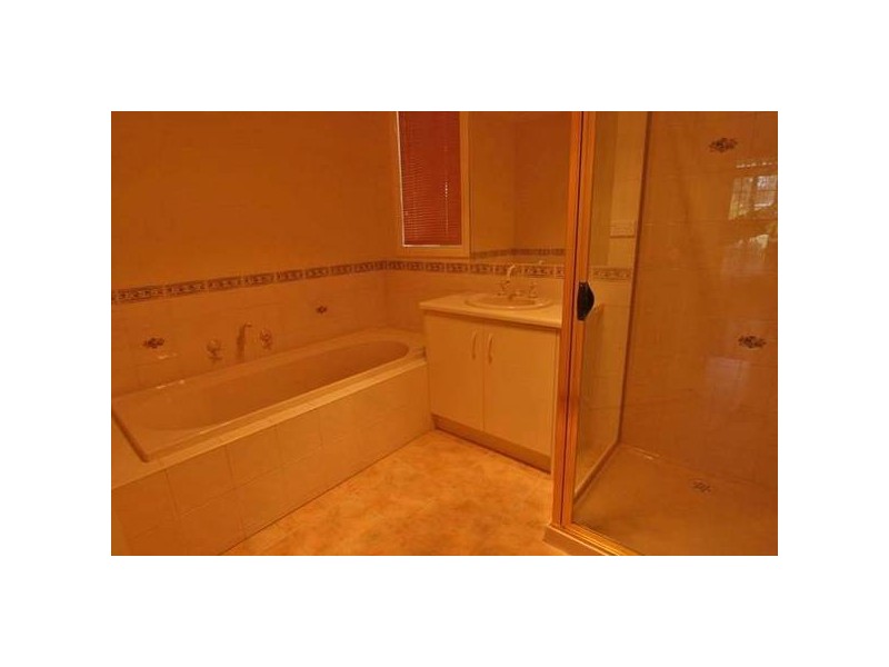 21 Bowen Place, Ararat VIC 3377