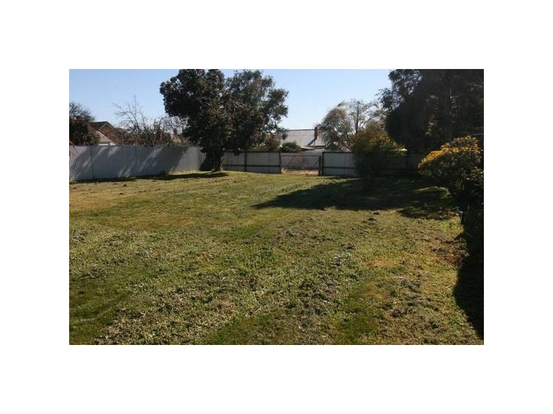 9 Flattely Street, Ararat VIC 3377