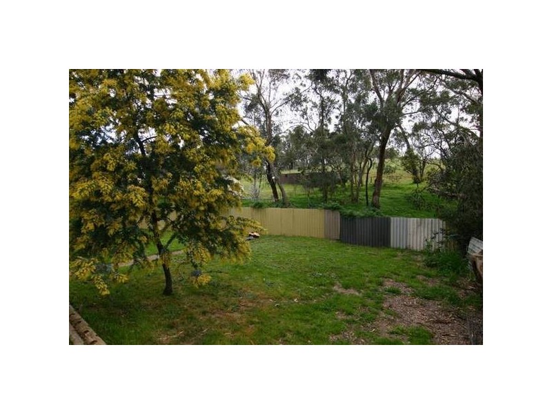 84 Bellinghams Hill Road, Ararat VIC 3377