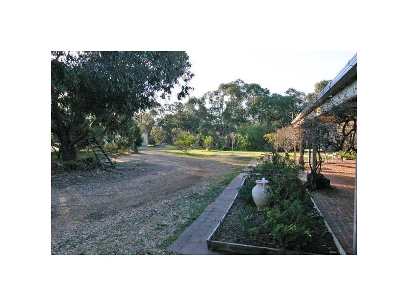 9 Mcloughlin Road, Ararat VIC 3377