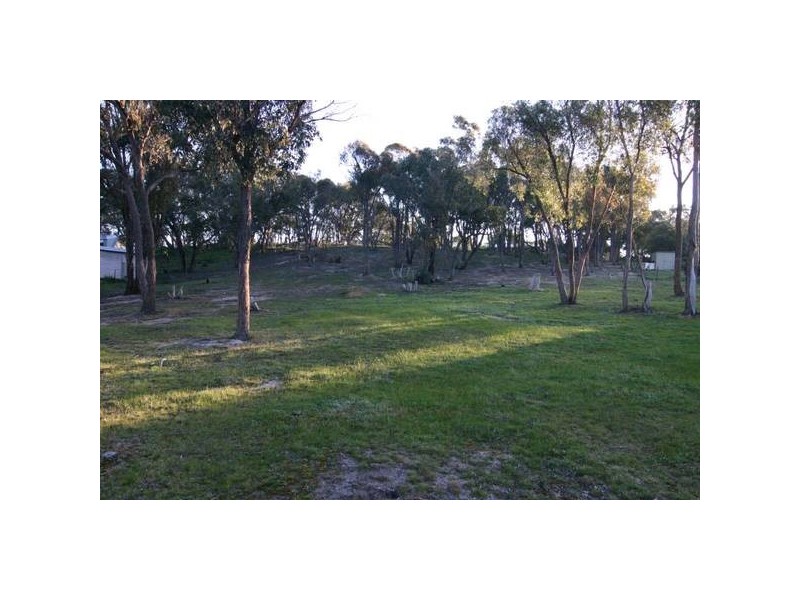 9 Mcloughlin Road, Ararat VIC 3377