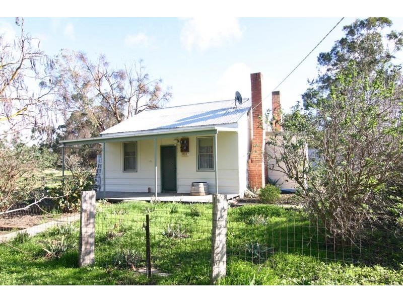 90 Boundry Road, Elmhurst VIC 3469