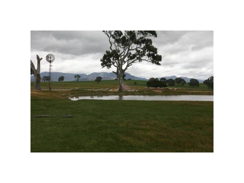 Dunkeld Road, Moyston VIC 3377