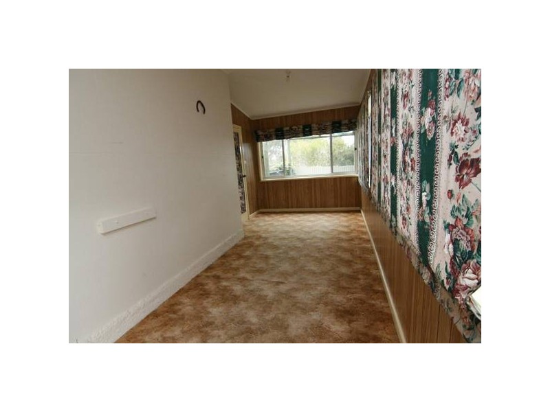 Dunkeld Road, Moyston VIC 3377