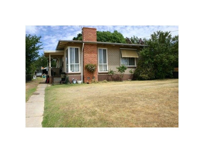 34 Churchill Avenue, Ararat VIC 3377