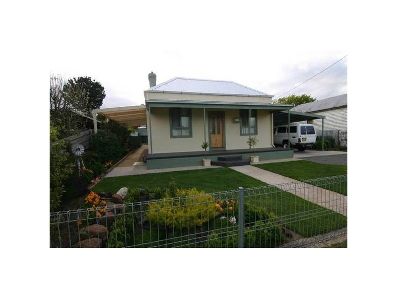 3 Dean Street, Ararat VIC 3377