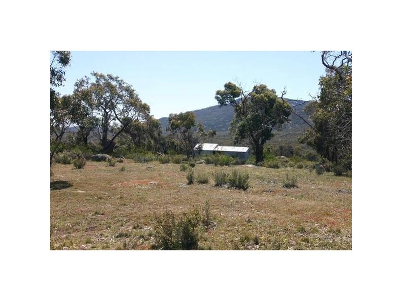 8 Western Highway, Buangor VIC 3375