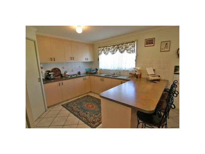 6 Blackie Avenue, Ararat VIC 3377