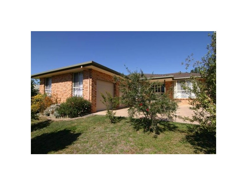 6 Blackie Avenue, Ararat VIC 3377