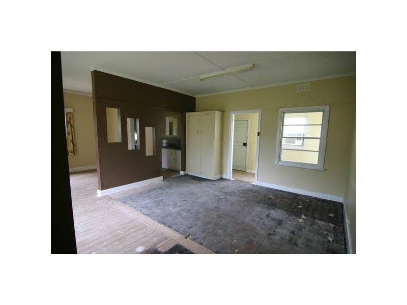 8 Baird Street, Ararat VIC 3377