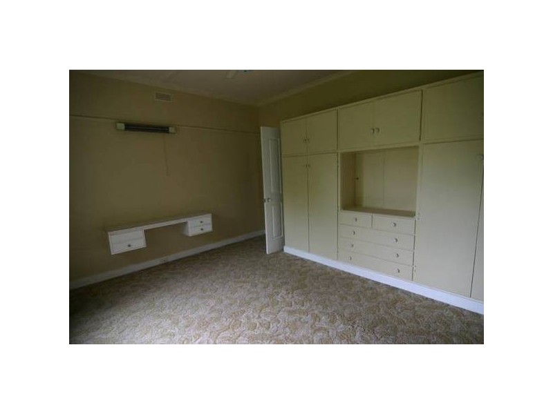 8 Baird Street, Ararat VIC 3377