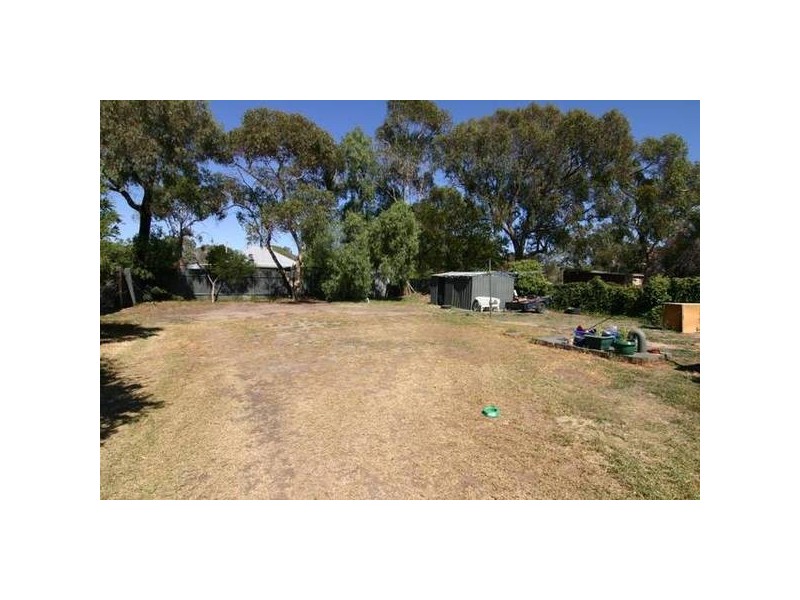 102 Main Street, Great Western VIC 3377