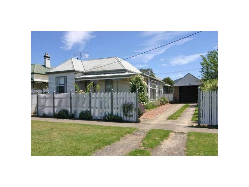 59 Moore Street, Ararat VIC 3377