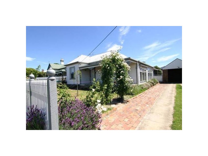 59 Moore Street, Ararat VIC 3377