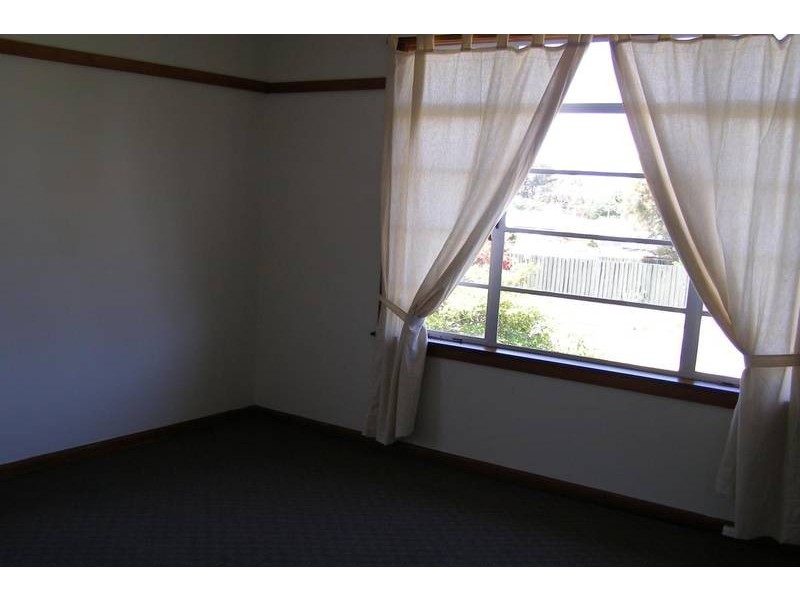 11 Webb Street, Ararat VIC 3377