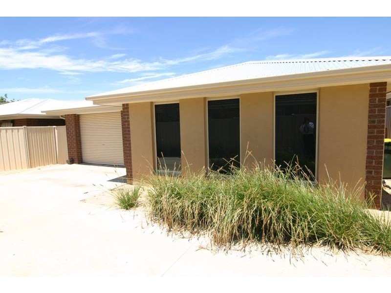 2/33 Tuson Street, Ararat VIC 3377