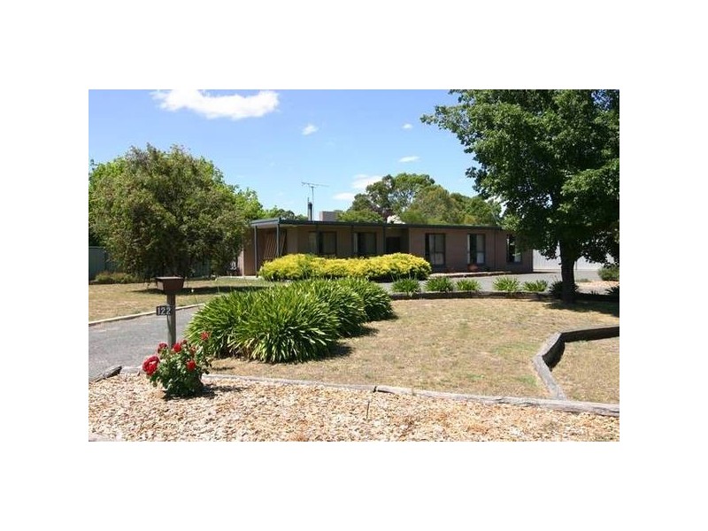 122 Queen Street North, Ararat VIC 3377