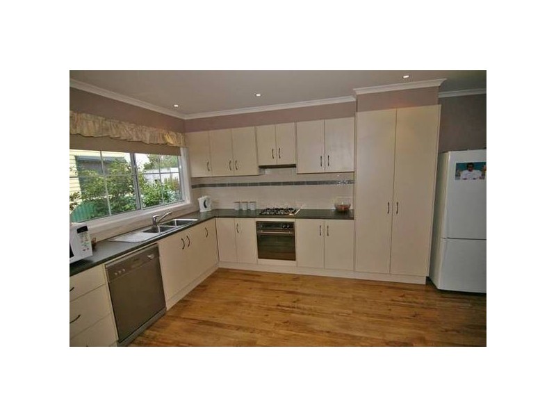 32 Benbow Street, Ararat VIC 3377