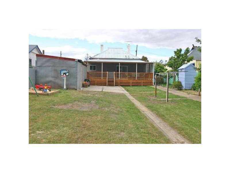 32 Benbow Street, Ararat VIC 3377