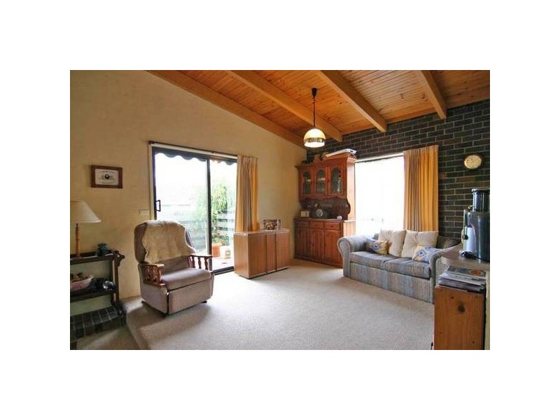 22 COAD STREET, Ararat VIC 3377