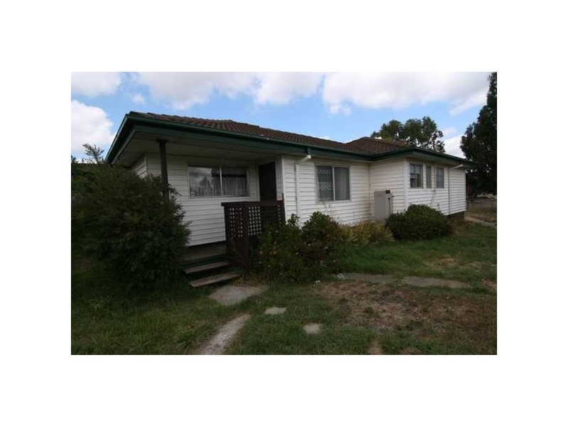 9 Grevillea Crt, Ararat VIC 3377