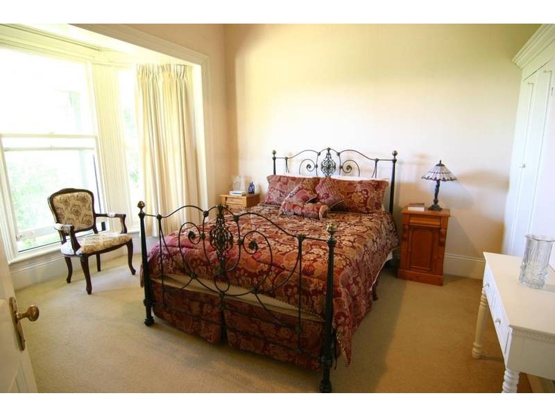 46 Barkly St West, Ararat VIC 3377