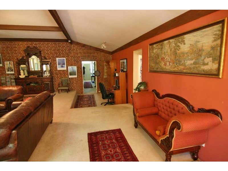 46 Barkly St West, Ararat VIC 3377