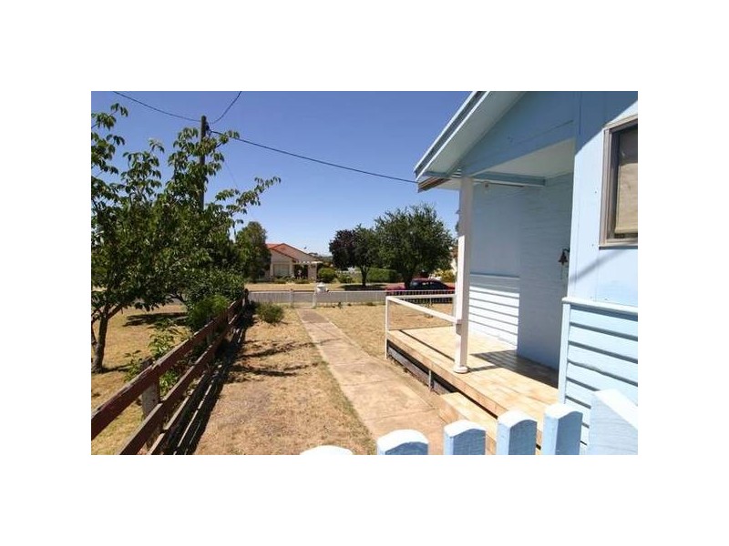 6 Rotary Avenue, Ararat VIC 3377