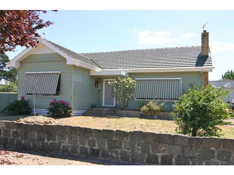 28 Queen Street South, Ararat VIC 3377
