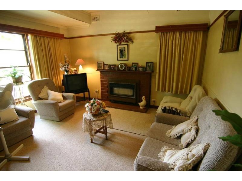 15 Laidlaw Street, Ararat VIC 3377