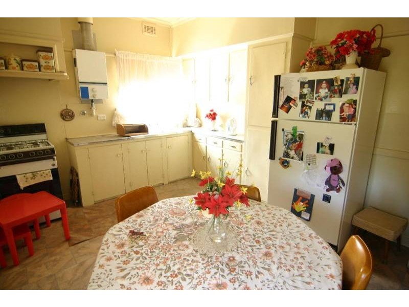 15 Laidlaw Street, Ararat VIC 3377