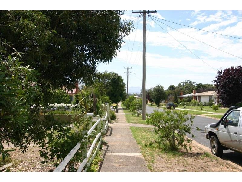 15 Laidlaw Street, Ararat VIC 3377