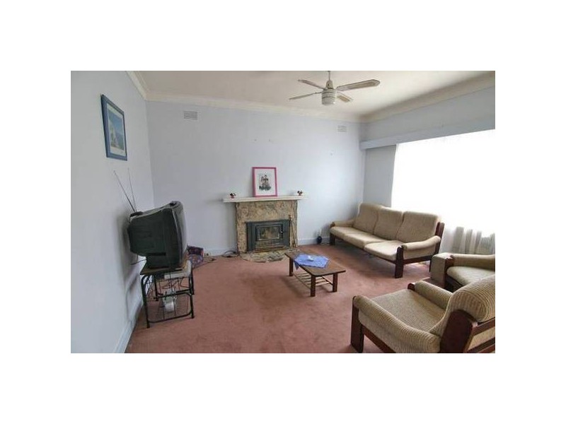 13 Nichol Street, Ararat VIC 3377