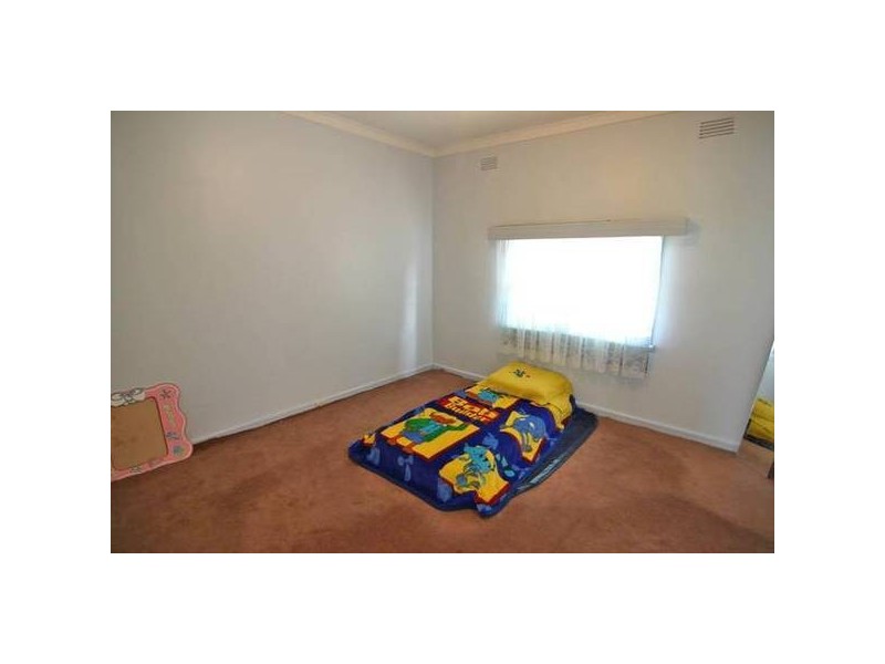 13 Nichol Street, Ararat VIC 3377