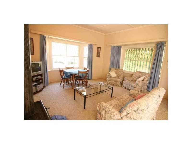 8 Hemley Court, Halls Gap VIC 3381