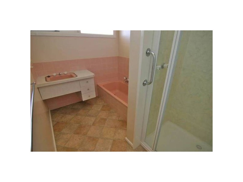 24 George Road, Ararat VIC 3377