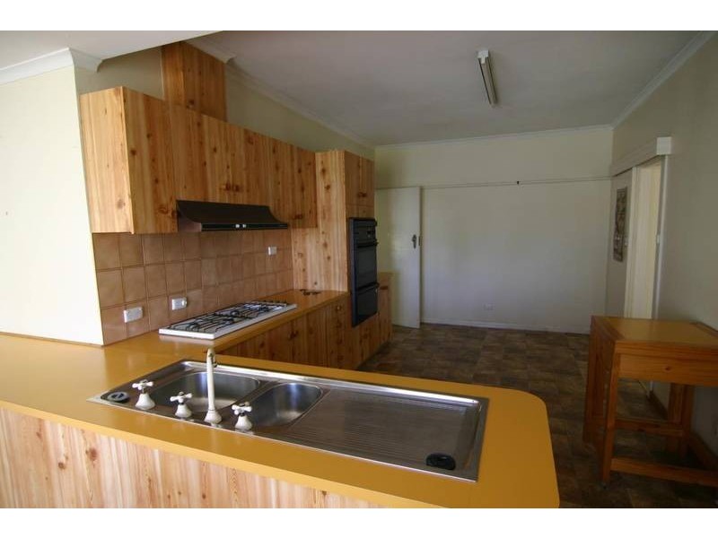 29 McGibbony Street, Ararat VIC 3377