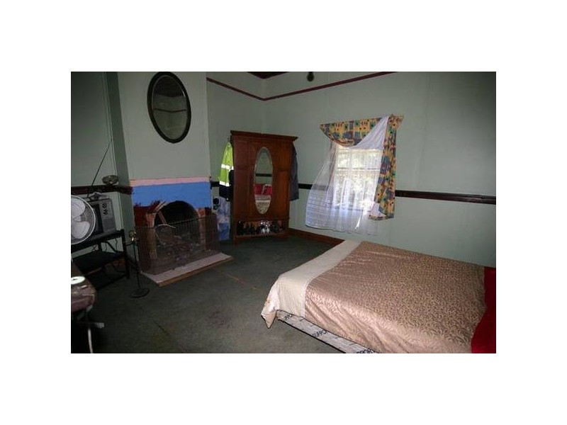 52 High Street, Elmhurst VIC 3469