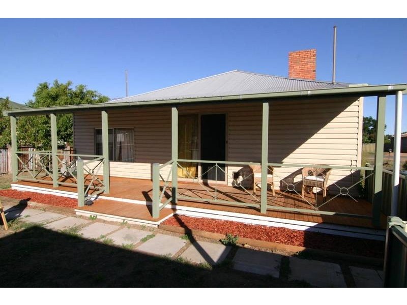 2 Walkerville Street, Willaura VIC 3379