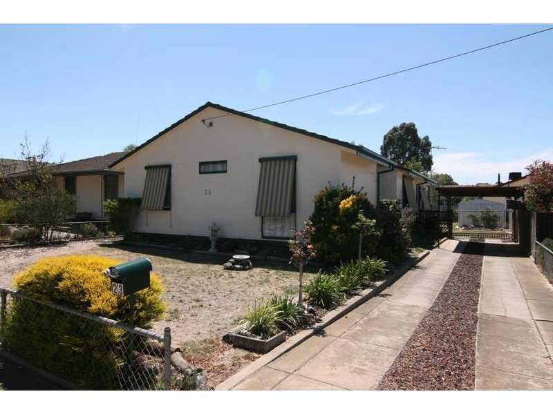 23 Tatyoon Road, Ararat VIC 3377