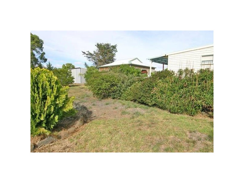 38 McLellan Street, Ararat VIC 3377