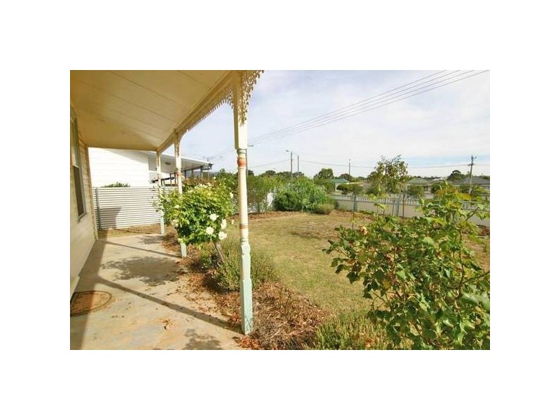 38 McLellan Street, Ararat VIC 3377