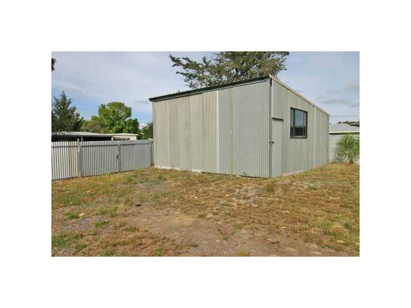 38 McLellan Street, Ararat VIC 3377