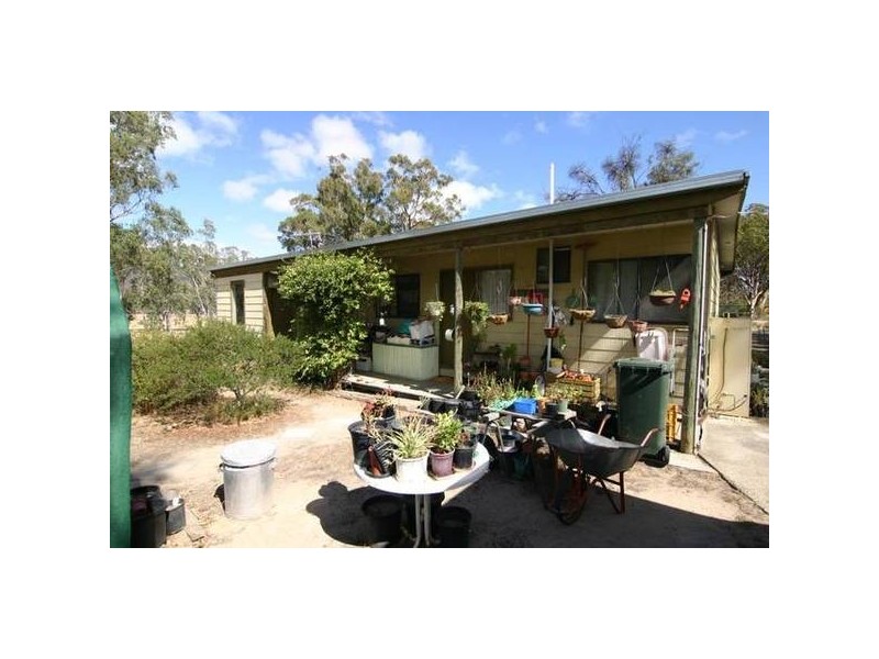 81 Hillarys Road, Elmhurst VIC 3469