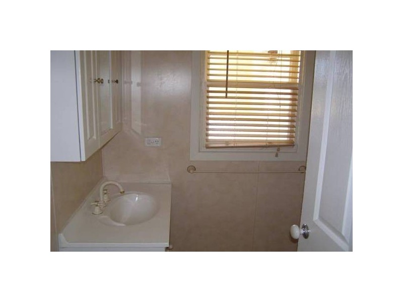 8 Baird Street, Ararat VIC 3377